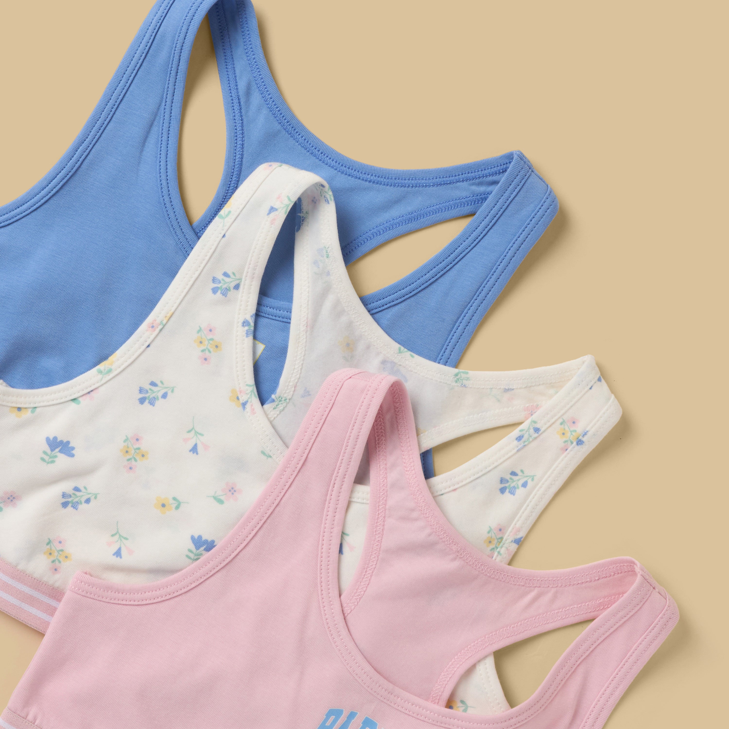 Feature,Details Age Group,Teens (8-16 years) No. of Pieces,3 Design,Printed Padding,Non-padded Style,Underwear