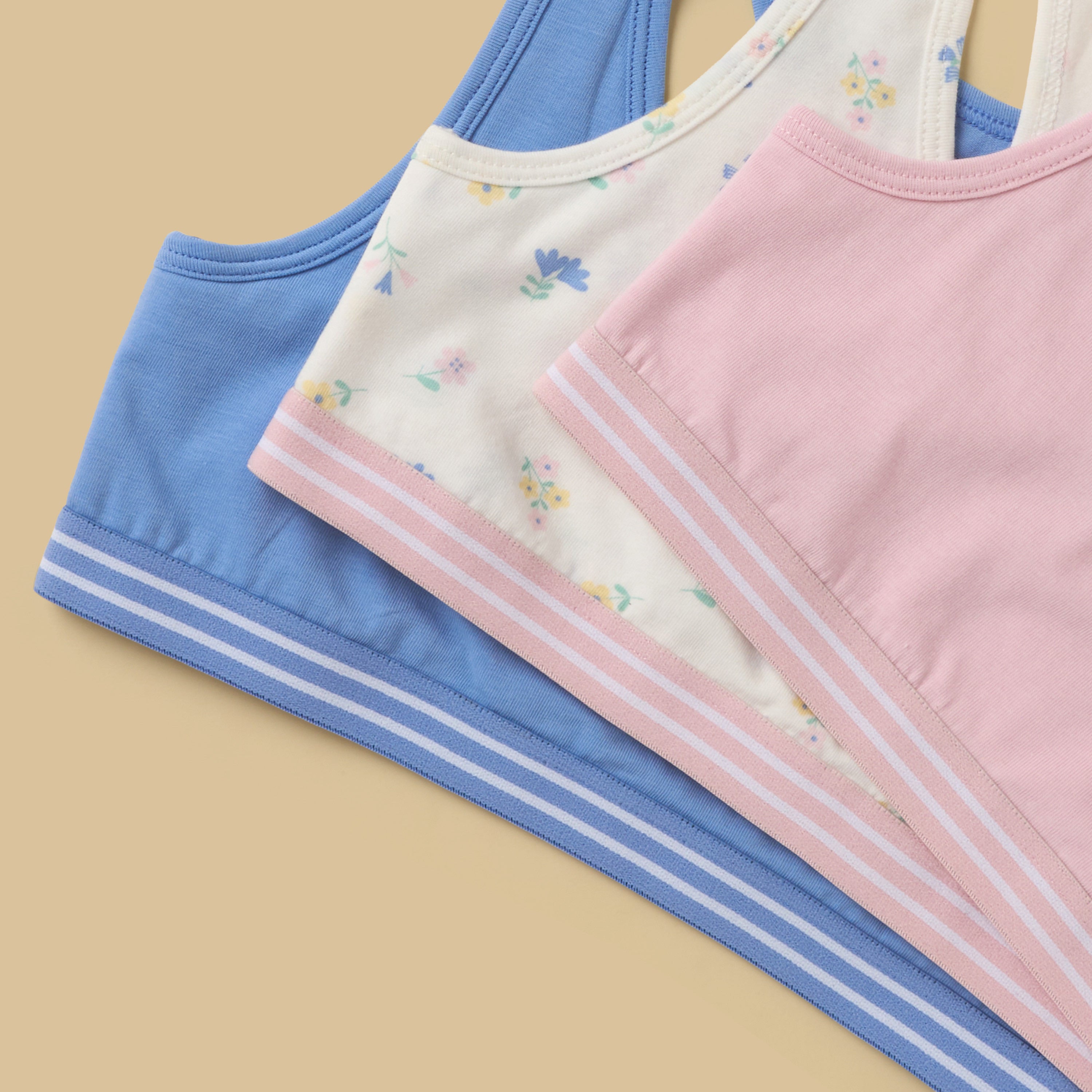 Feature,Details Age Group,Teens (8-16 years) No. of Pieces,3 Design,Printed Padding,Non-padded Style,Underwear