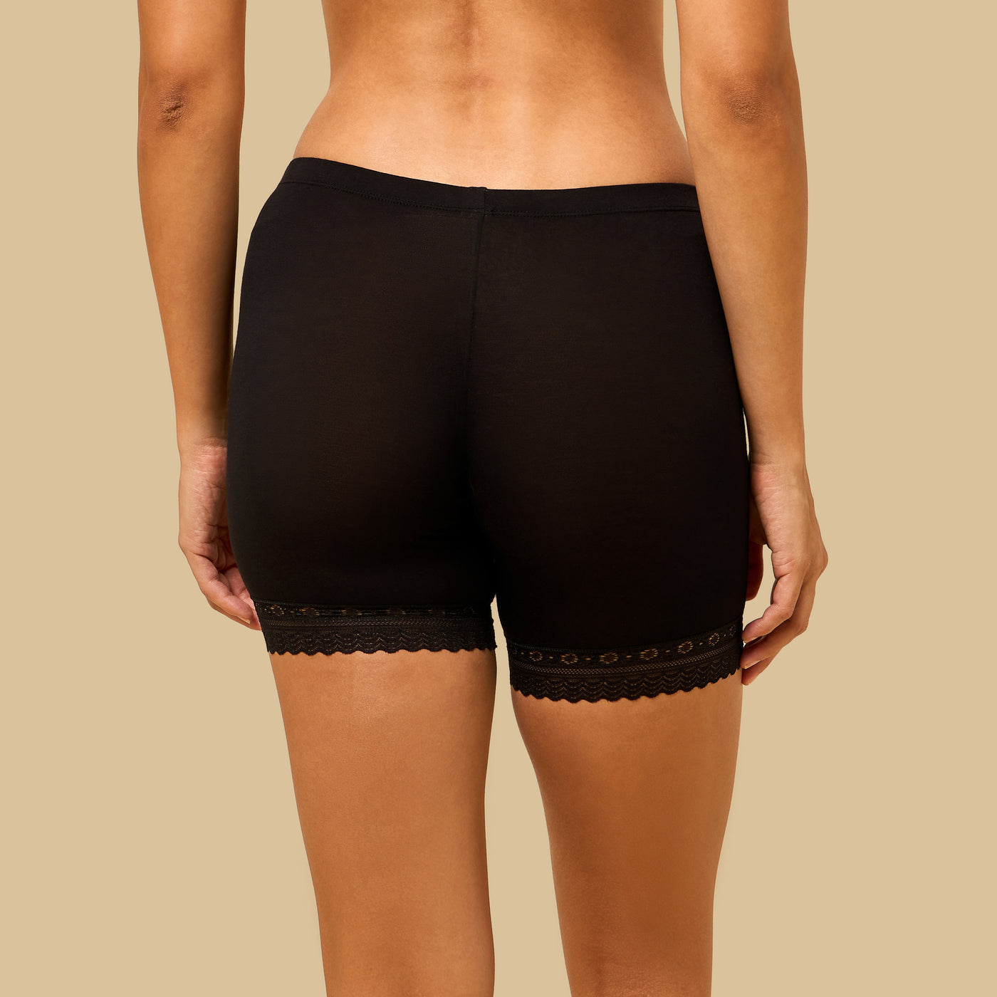 Lace Trim Short Leggings