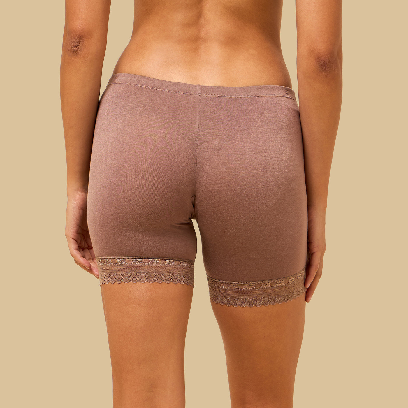 Lace Trim Viscose Short Leggings